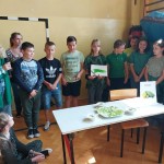 Powiększ zdjęcie Uczniowie klasy 6 podczas Pikniku zdrowia 